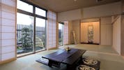 日典ラサ 華弥堂 にった（日典ラサ宝泉併設）